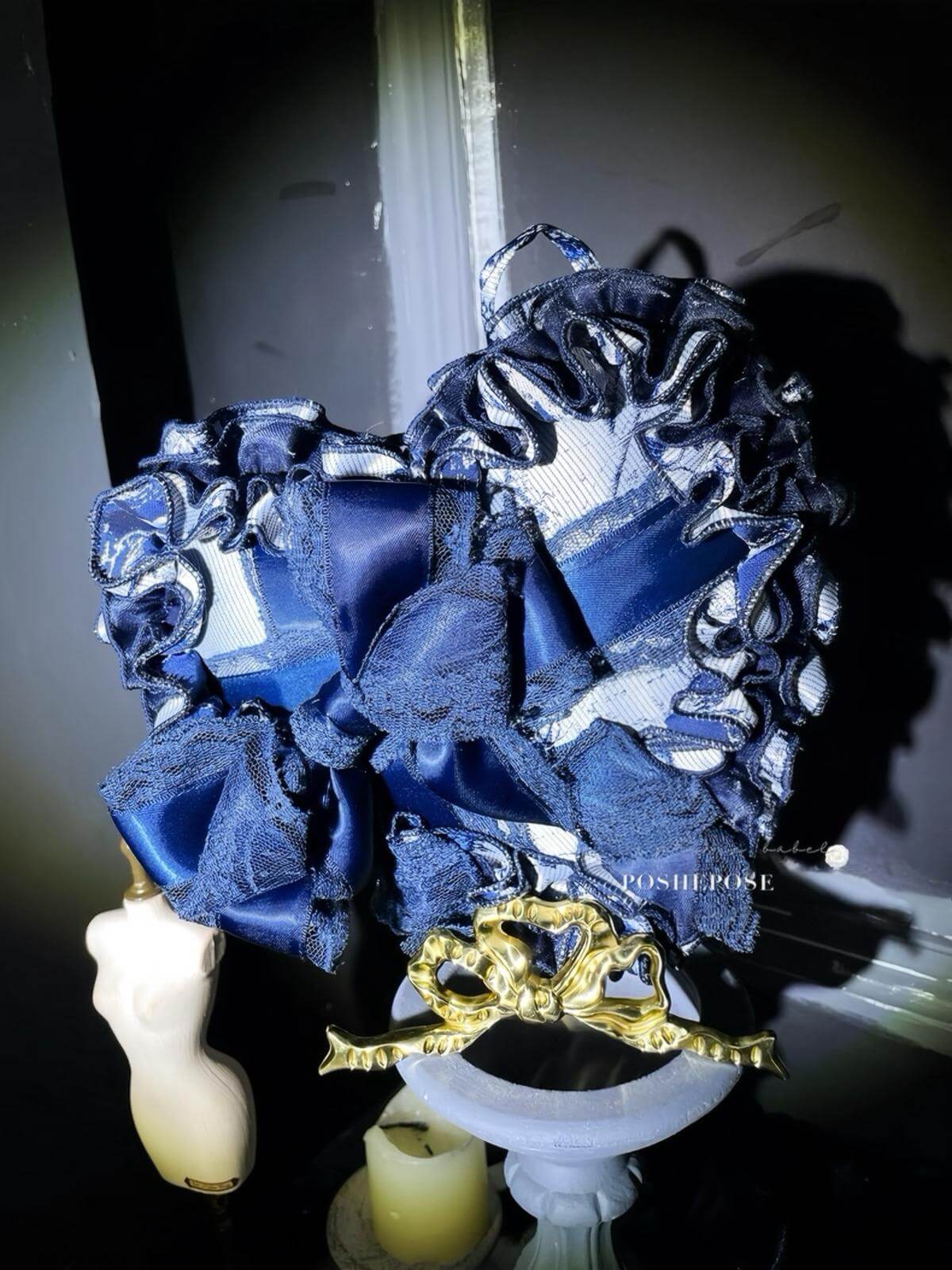 Hidden Fox Navy Edition lolita outfit featuring baroque embroidery and satin ribbons.