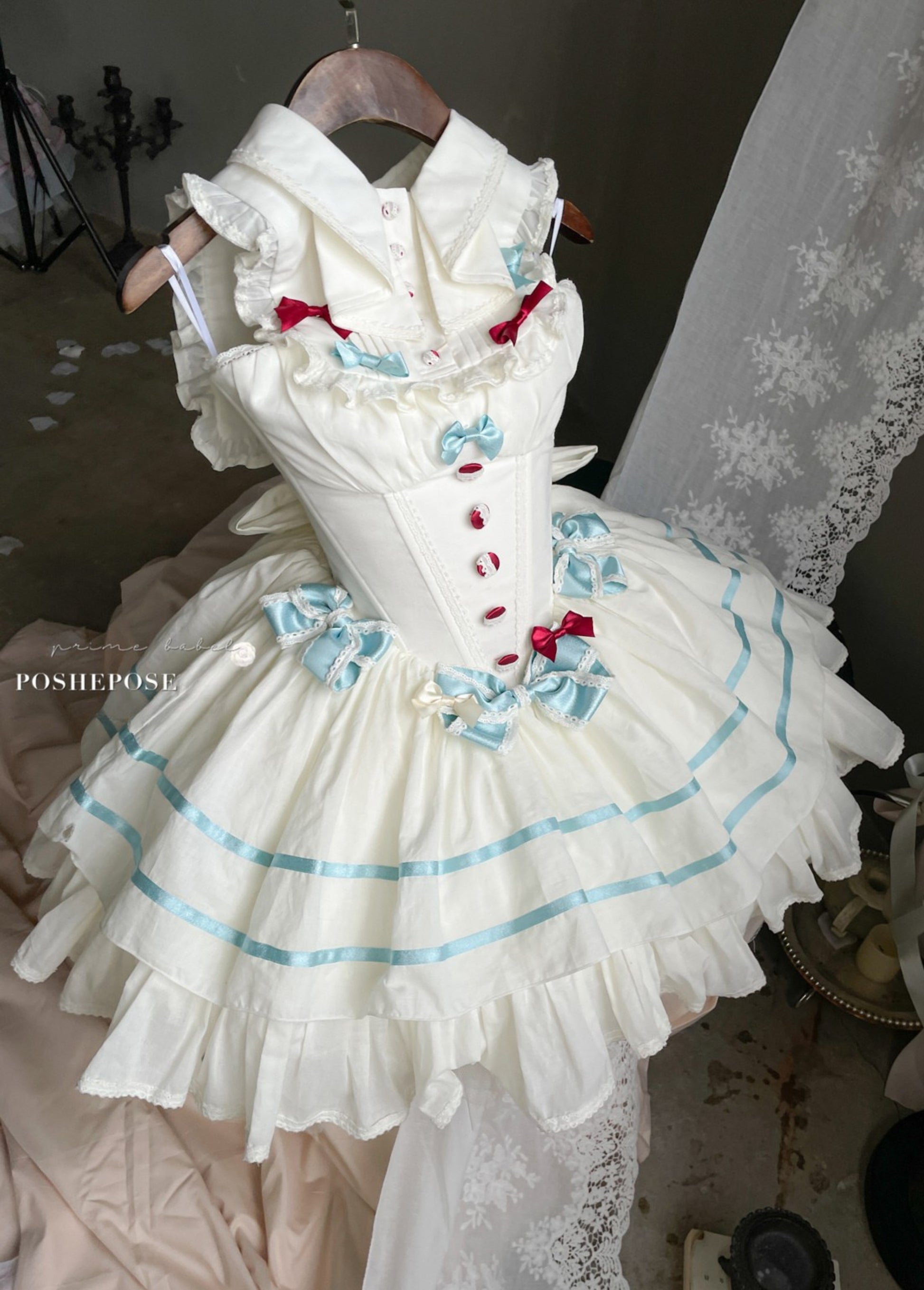Corset-style Lolita gown perfect for sweet Lolita and fairytale looks.